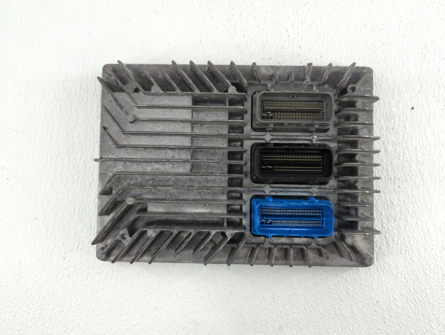 2017 Buick Enclave PCM Engine Control Computer ECU ECM PCU OEM P/N:12666068 12667002, 12666070, 12667189 Fits Fits 2018 2019