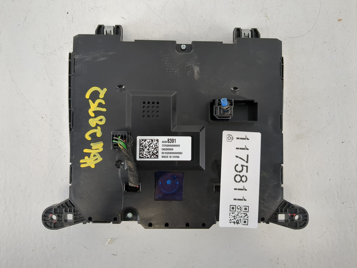 2017 Buick Encore Radio AM FM Cd Player Receiver Replacement P/N:42498391 Fits OEM Used Auto Parts - Oemusedautoparts1.com