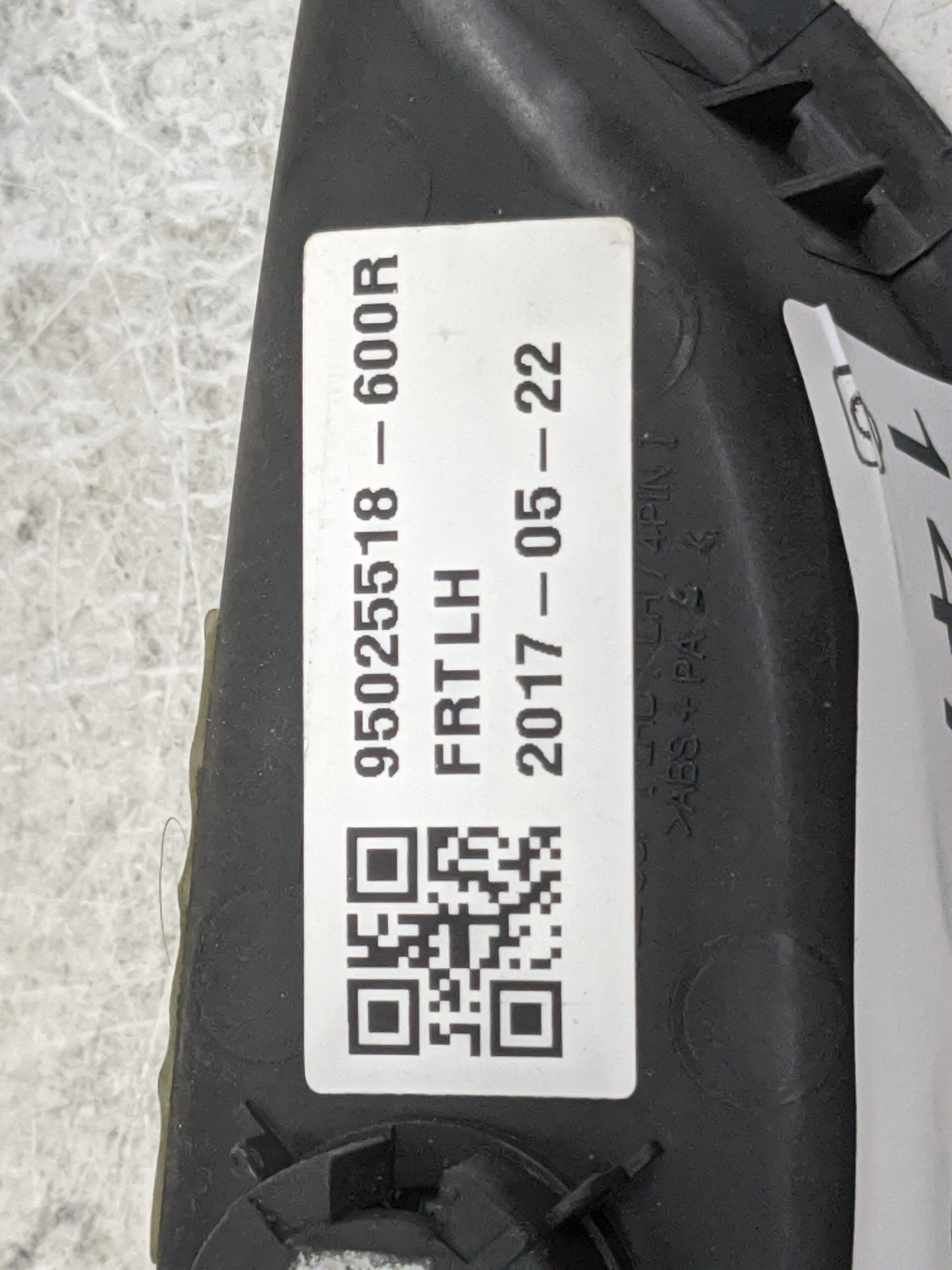 2017-2020 Buick Encore Master Power Window Switch Replacement Driver Side Left P/N:95025518-600R Fits Fits 2017 2018 2019 20