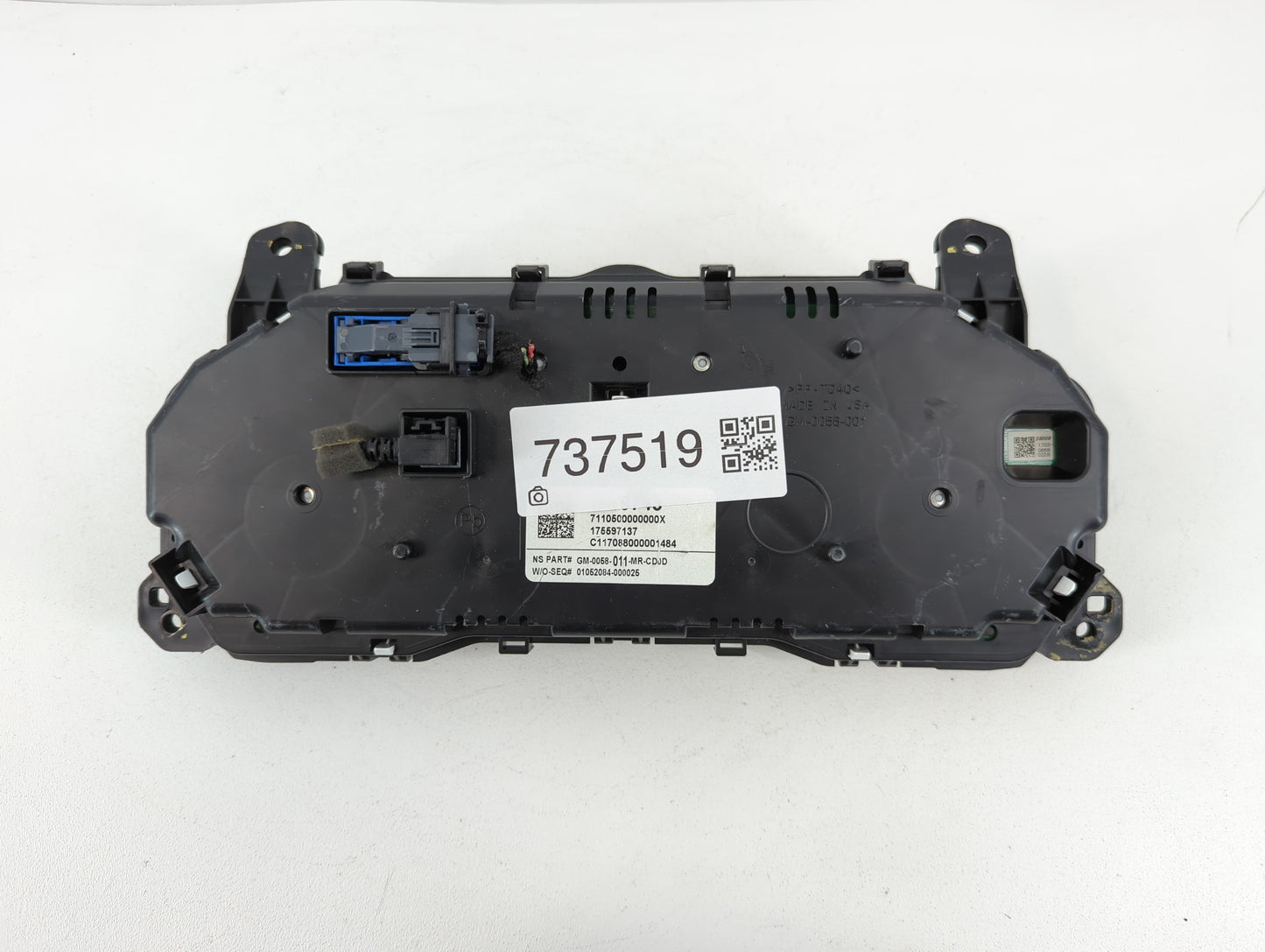 2017 Buick Encore Instrument Cluster Speedometer Gauges P/N:GM-0058-011-MR-CD0D 175597137 Fits OEM Used Auto Parts - Oemused