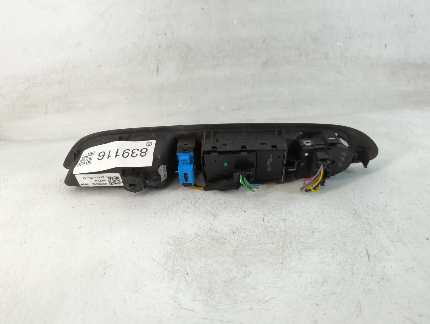 2017-2020 Buick Encore Master Power Window Switch Replacement Driver Side Left P/N:95025518-600R Fits Fits 2017 2018 2019 20