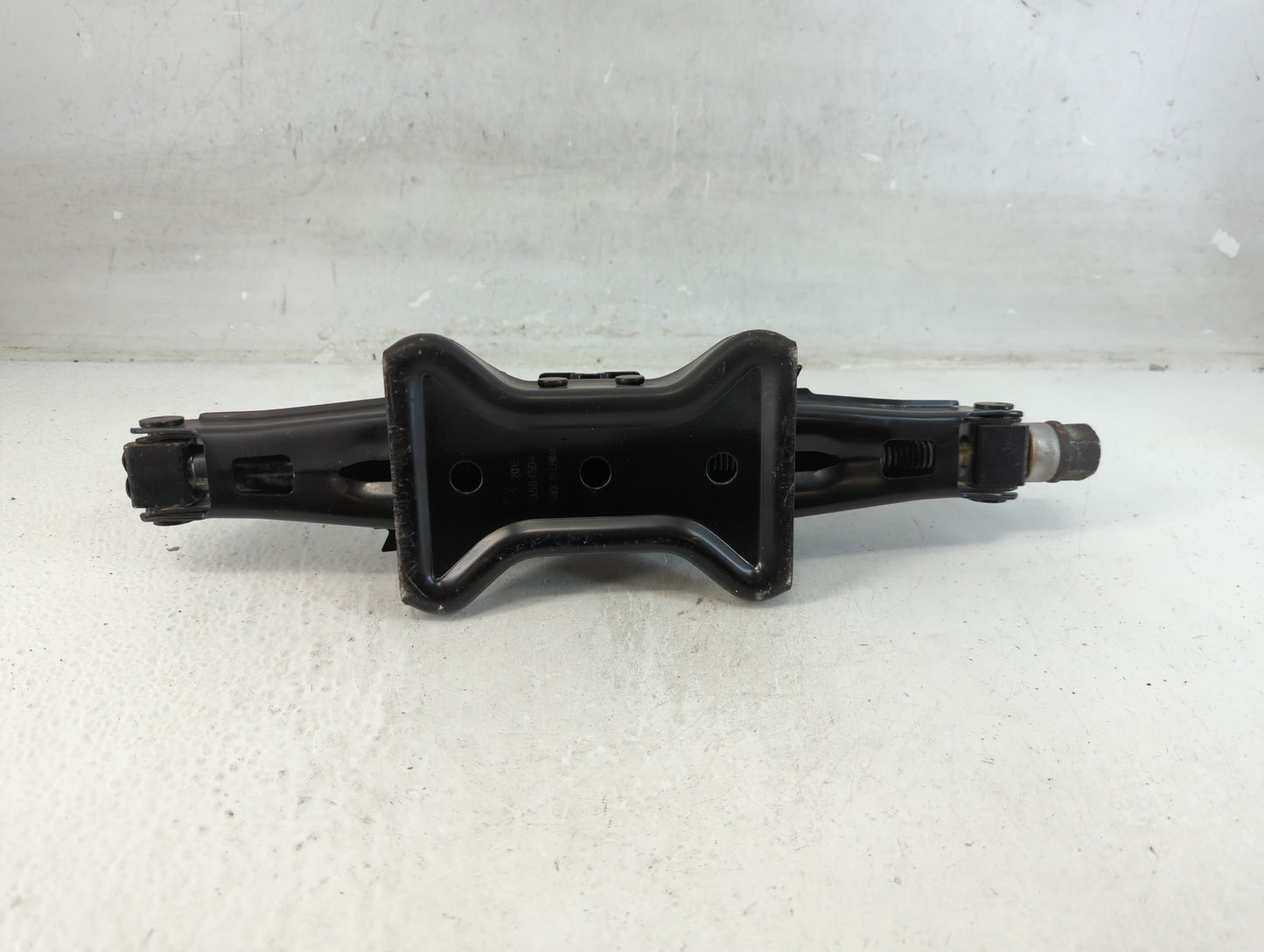2017 Buick Regal Spare Scissor Car Jack - Oemusedautoparts1.com