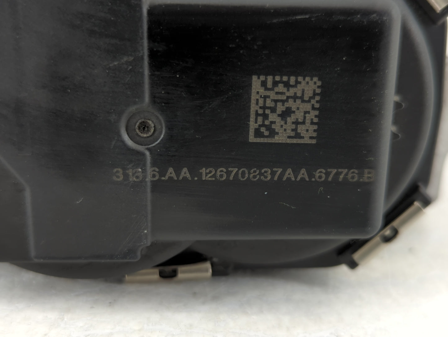 2014-2017 Buick Regal Throttle Body P/N:12670837AA 12627067DA Fits Fits 2013 2014 2015 2016 2017 2018 2019 2020 2021 OEM Use
