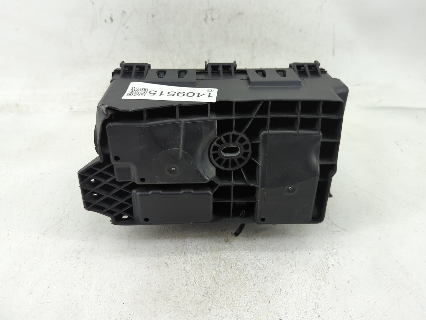 2017 Buick Verano Fusebox Fuse Box Panel Relay Module P/N:P00111252 Fits OEM Used Auto Parts - Oemusedautoparts1.com