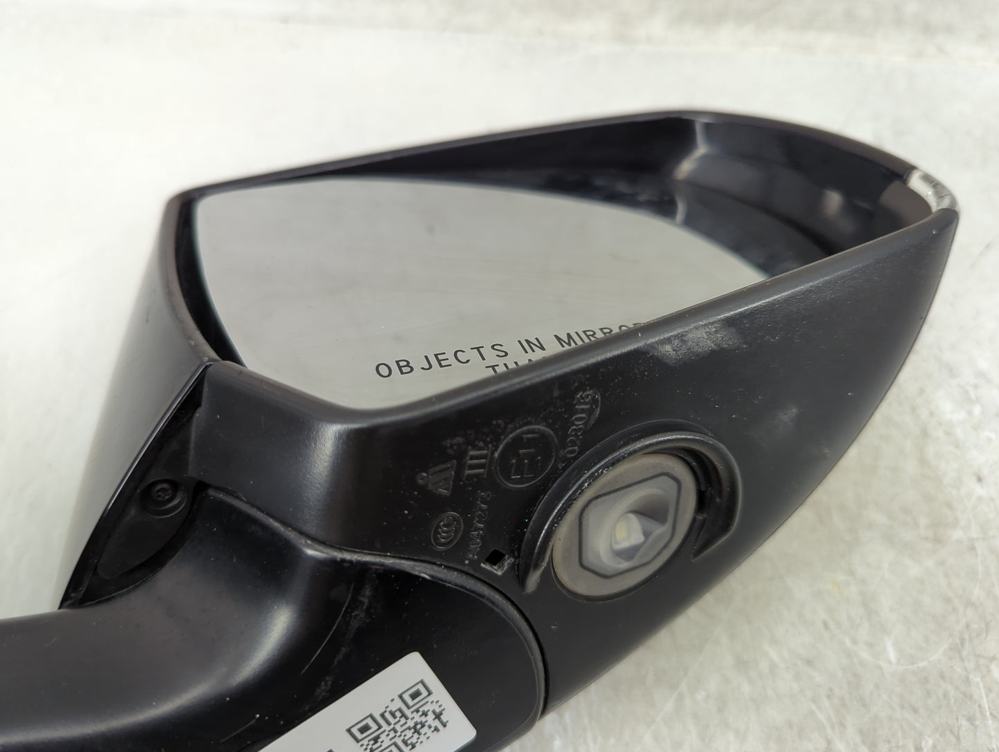 2016-2018 Cadillac Ats Passenger Side View Mirror - Right Door Mirror OEM Used - Oemusedautoparts1.com