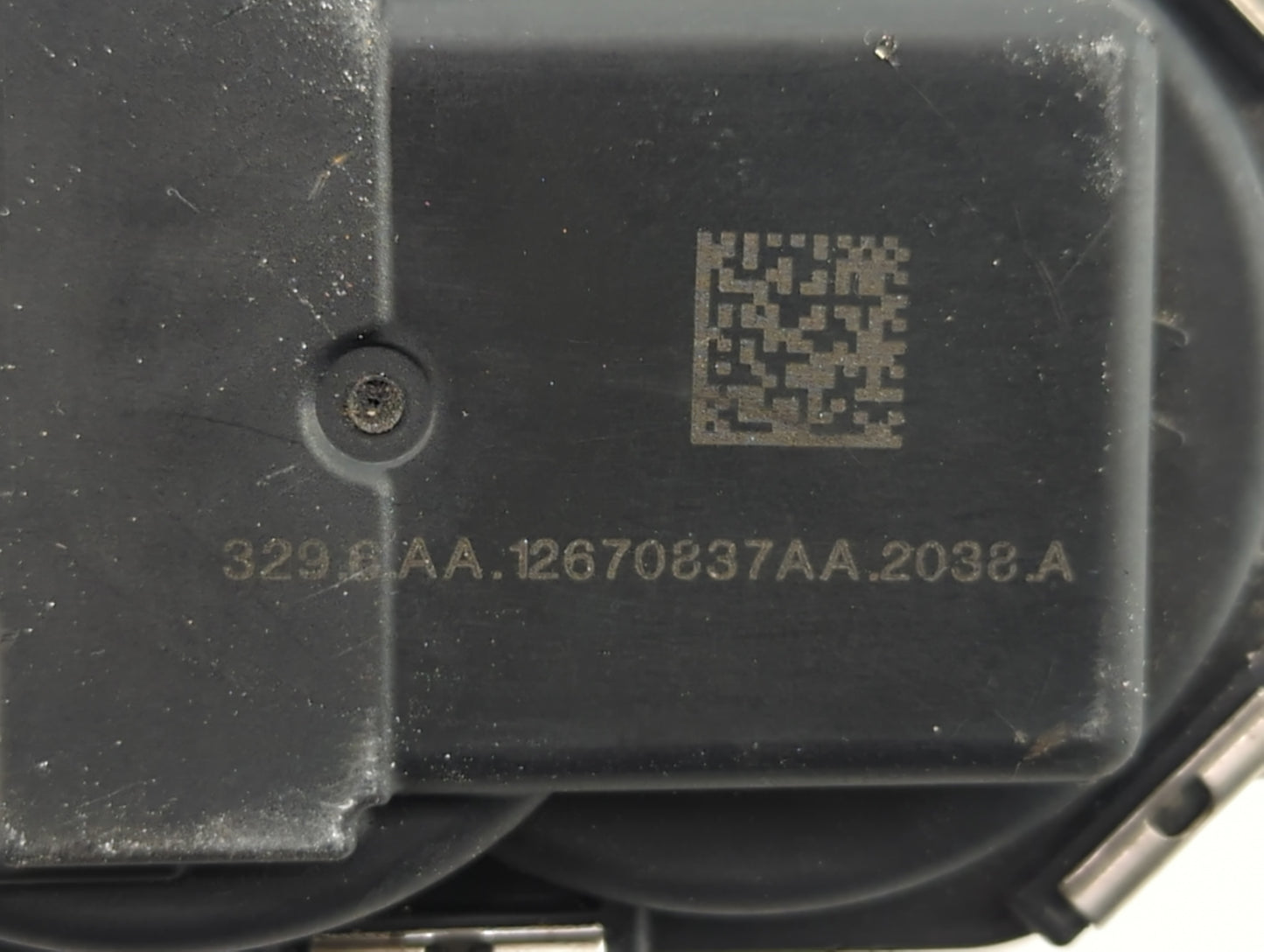 2016-2018 Cadillac Ct6 Throttle Body P/N:12670837AA Fits Fits 2013 2014 2015 2016 2017 2018 2019 2020 2021 OEM Used Auto Par