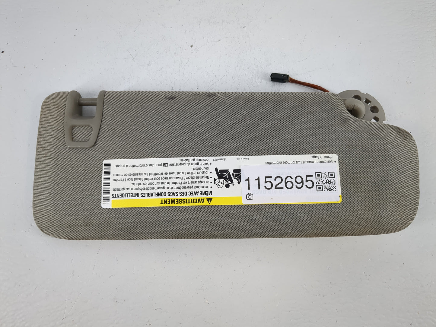 2014-2019 Cadillac Cts Sun Visor Shade Replacement Driver Left Mirror Fits Fits 2014 2015 2016 2017 2018 2019 OEM Used Auto