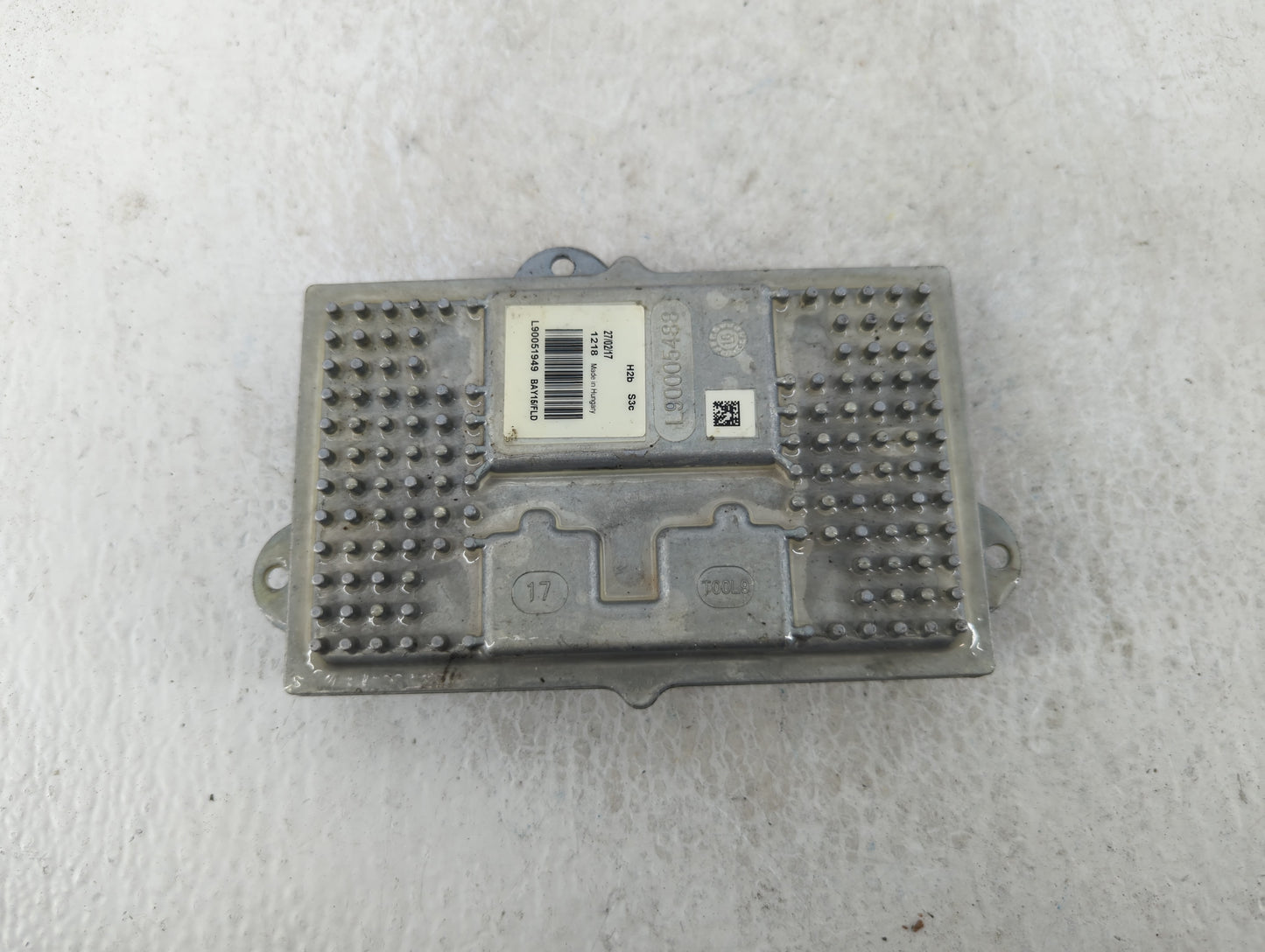 2017 Cadillac Escalade Headlight Ballast Head Light - Oemusedautoparts1.com