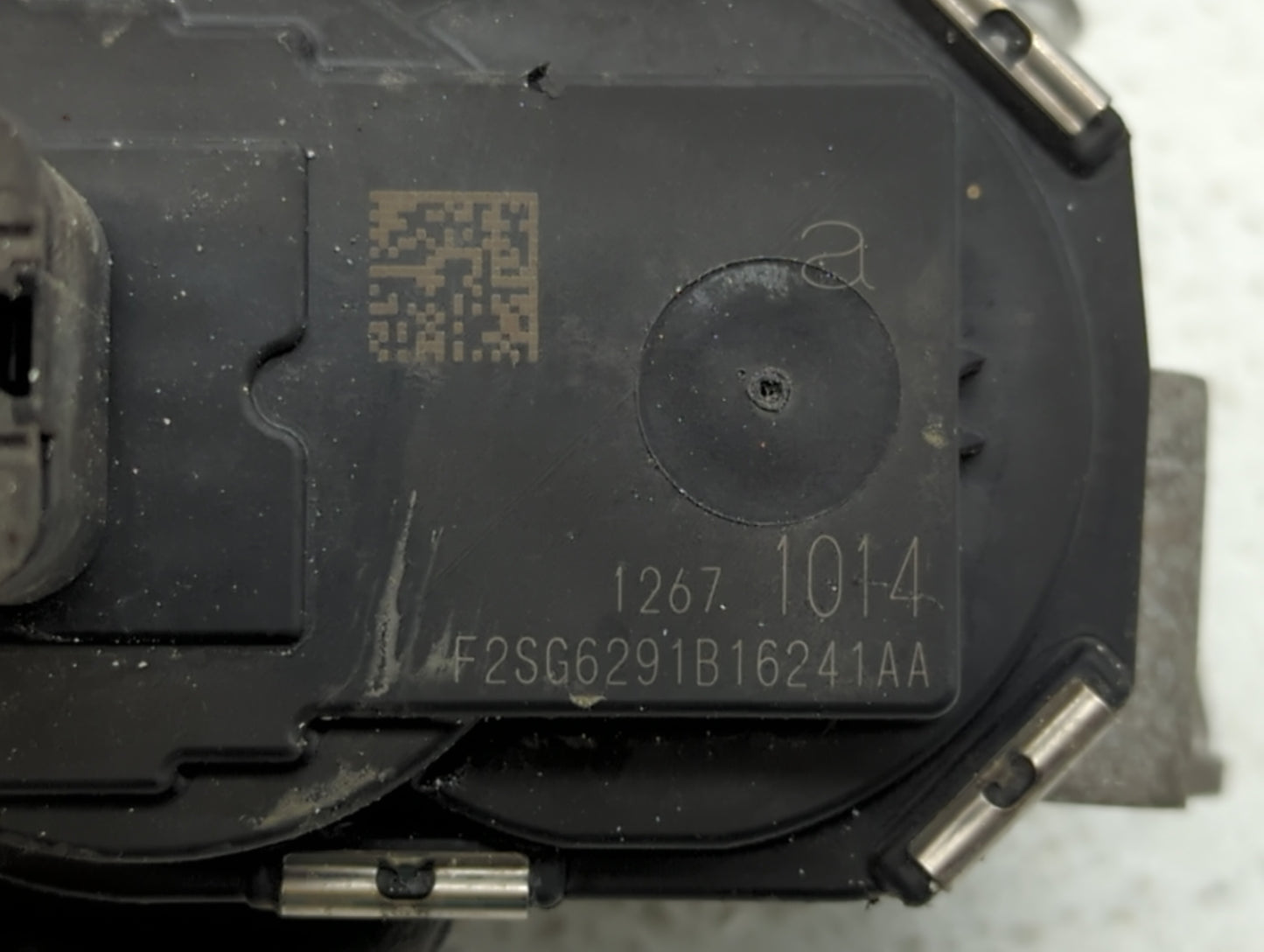 2017 Cadillac Xt5 Throttle Body P/N:12671014 Fits Fits 2014 2016 2018 2019 OEM Used Auto Parts - Oemusedautoparts1.com