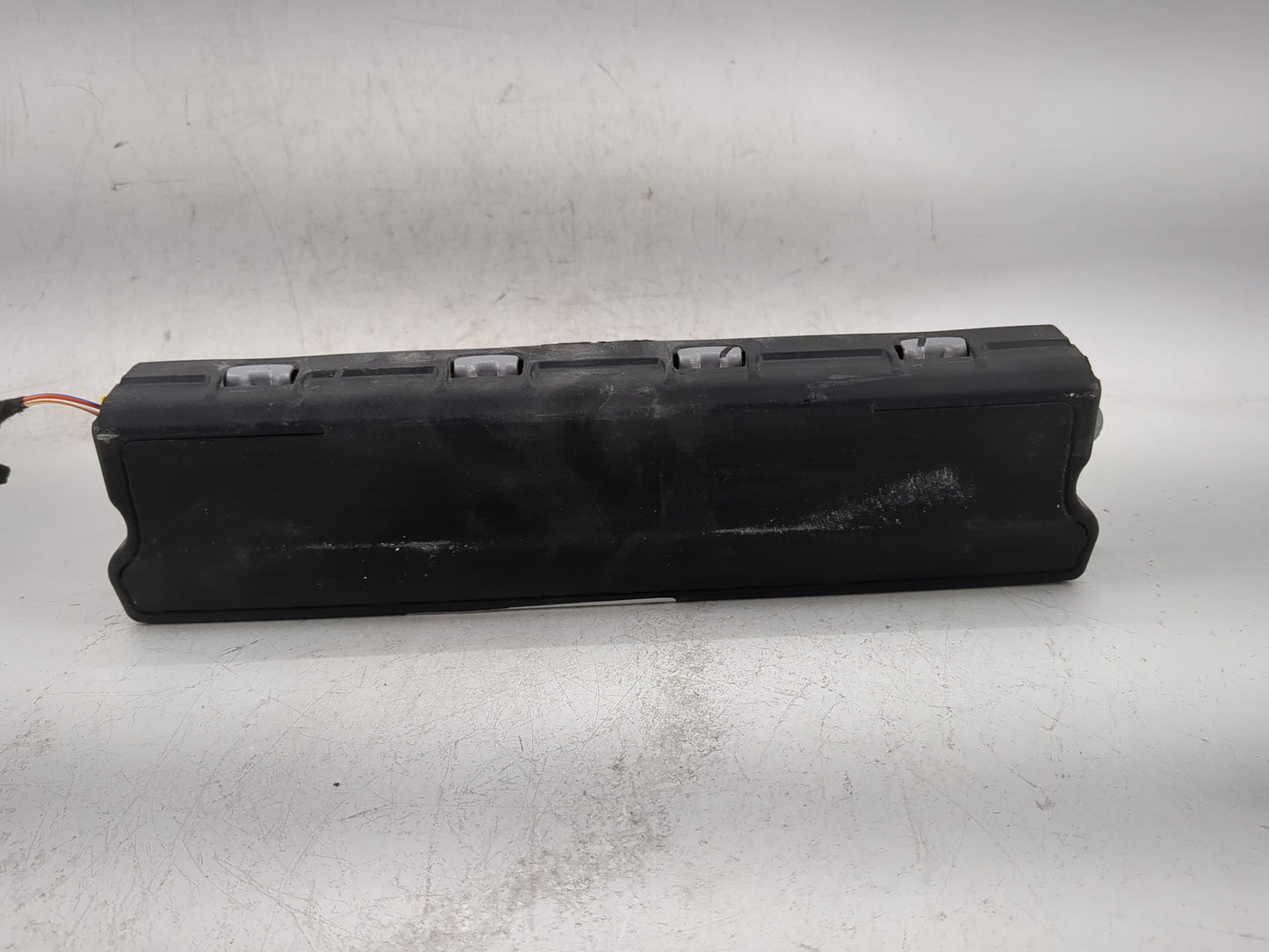 2017 Chevrolet Bolt Ev Air Bag Passenger Right Knee OEM P/N:42457827 Fits OEM Used Auto Parts - Oemusedautoparts1.com