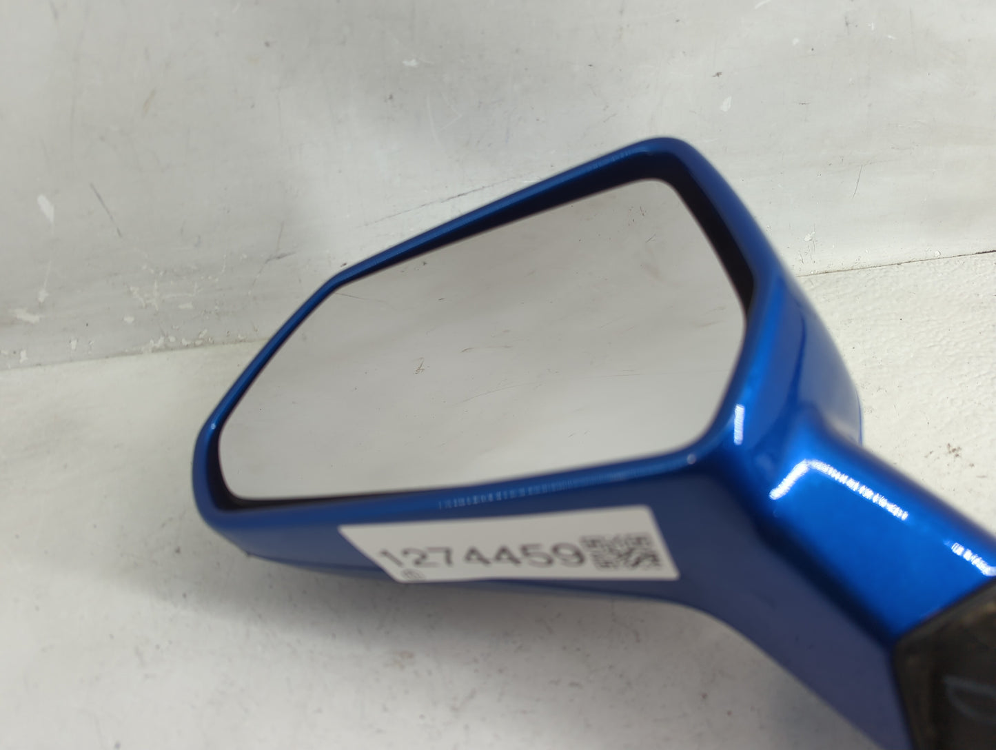 2016-2019 Chevrolet Camaro Driver Side View Mirror - Left Door Mirror OEM Used - Oemusedautoparts1.com