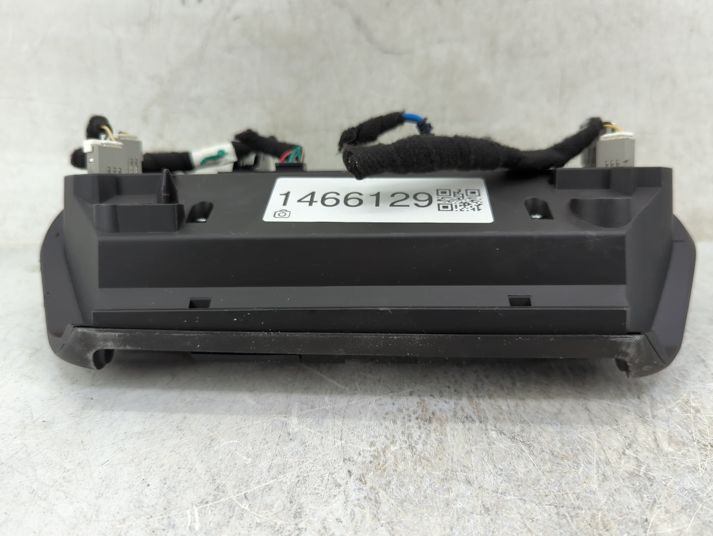 2017-2017 Chevrolet Camaro Radio Control Panel - Oemusedautoparts1.com