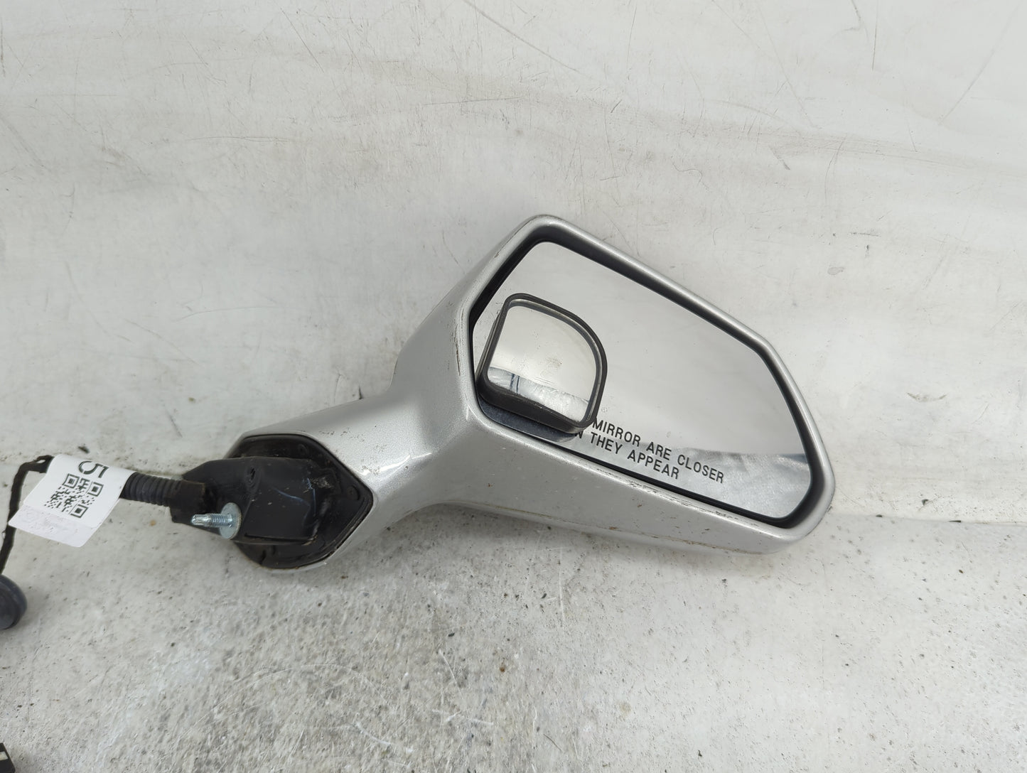 2016-2019 Chevrolet Camaro Passenger Side View Mirror - Right Door Mirror OEM Used - Oemusedautoparts1.com