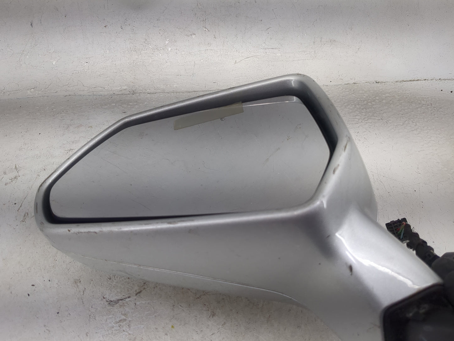 2016-2019 Chevrolet Camaro Driver Side View Mirror - Left Door Mirror OEM Used - Oemusedautoparts1.com