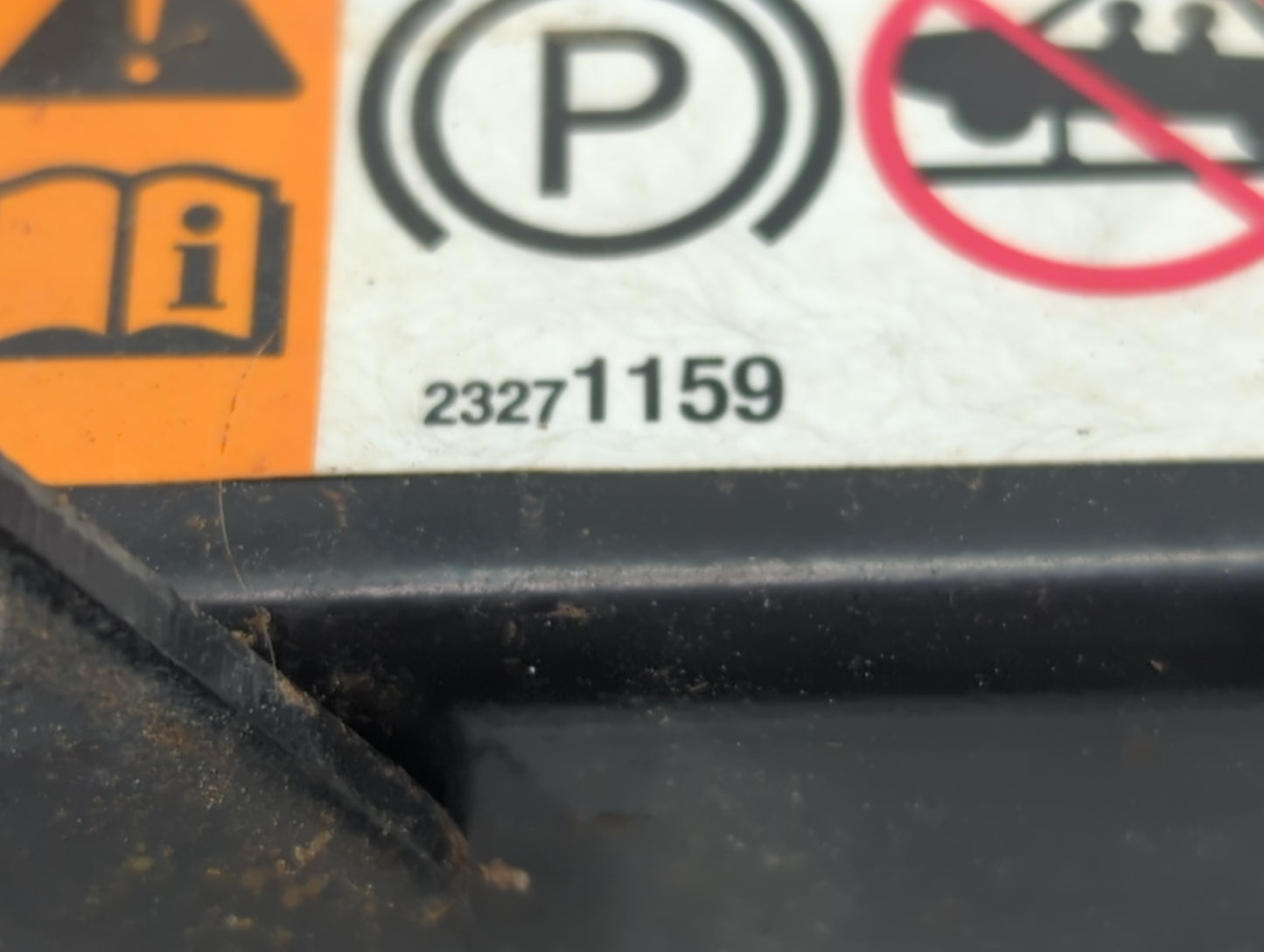 2017 Chevrolet Cruze Spare Scissor Car Jack 1188193 - Oemusedautoparts1.com