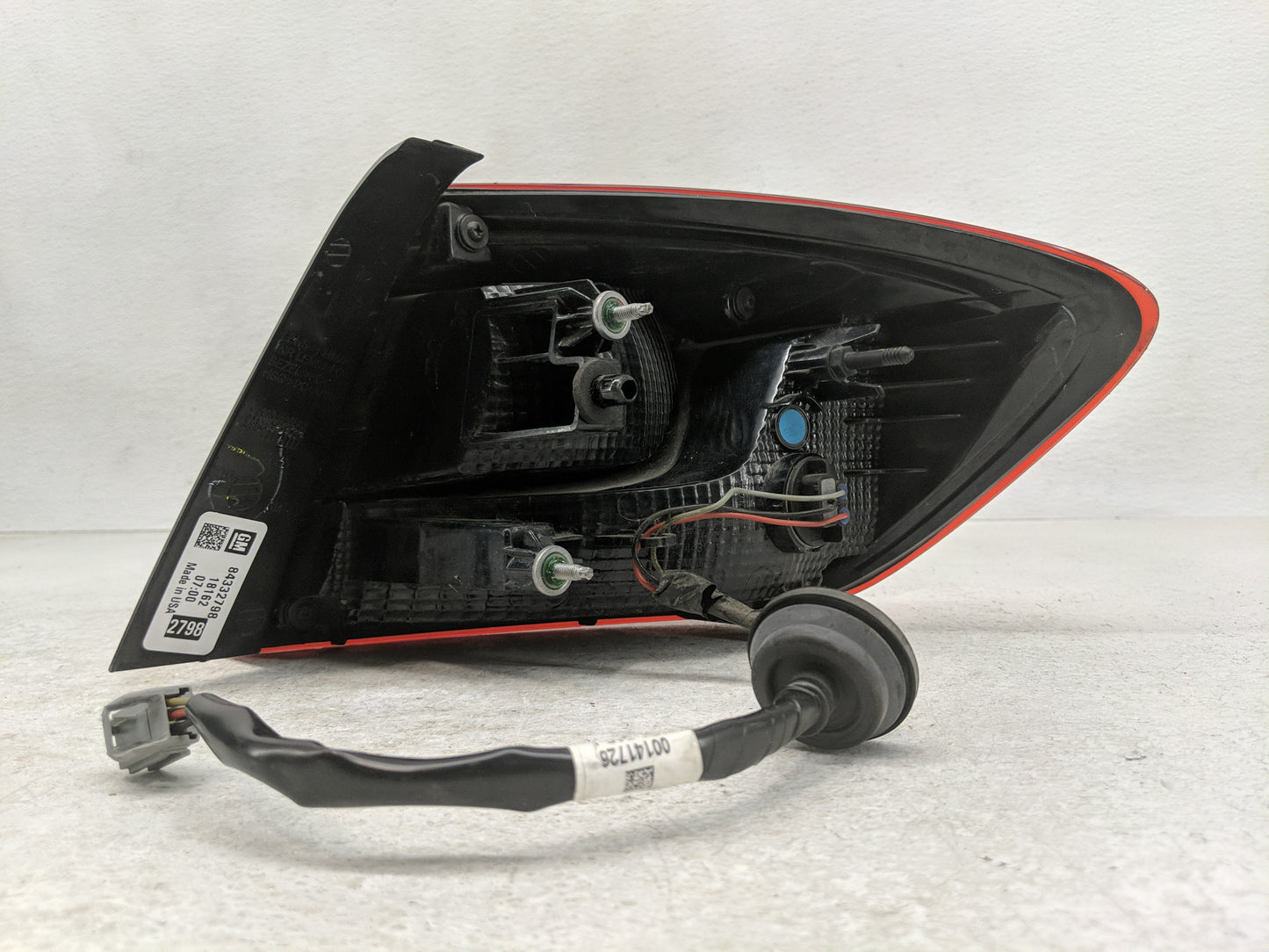 2017-2019 Chevrolet Cruze Tail Light Assembly Driver Left OEM Fits Fits 2017 2018 2019 OEM Used Auto Parts - Oemusedautopart