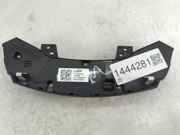 2016-2018 Chevrolet Cruze Climate Control Module Temperature AC/Heater Replacement P/N:39028879 7003070200000X Fits OEM Used Auto Parts