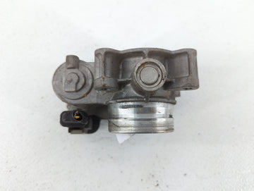 2017-2018 Chevrolet Cruze Throttle Body P/N:12671379AA 52049766 Fits Fits 2017 2018 OEM Used Auto Parts