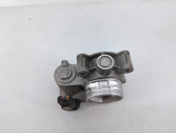 2017-2019 Chevrolet Cruze Throttle Body P/N:12671379AA Fits Fits 2016 2017 2018 2019 2020 2021 2022 OEM Used Auto Parts
