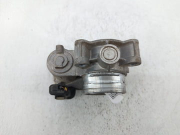 2017-2019 Chevrolet Cruze Throttle Body P/N:12671379AA Fits Fits 2016 2017 2018 2019 2020 2021 2022 OEM Used Auto Parts