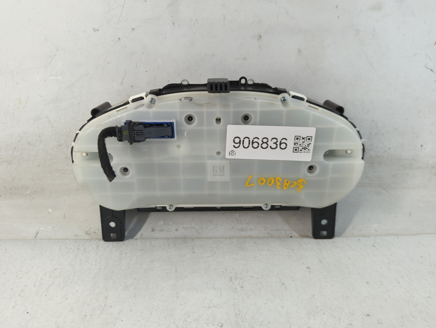 2017-2018 Chevrolet Cruze Instrument Cluster Speedometer Gauges P/N:39084636 Fits Fits 2017 2018 OEM Used Auto Parts - Oemus