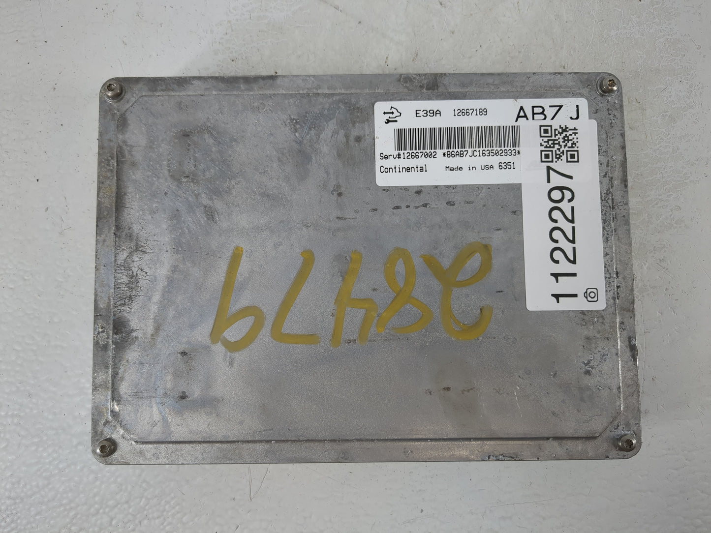 2017 Chevrolet Equinox PCM Engine Control Computer ECU ECM PCU OEM P/N:12667189 Fits Fits 2018 2019 2020 OEM Used Auto Parts