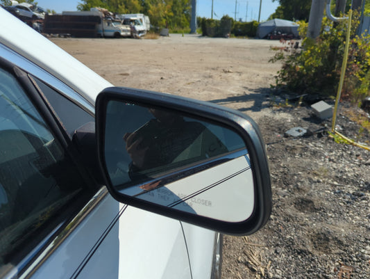 2015-2017 Chevrolet Equinox Passenger Side View Mirror - Right Door Mirror OEM Used