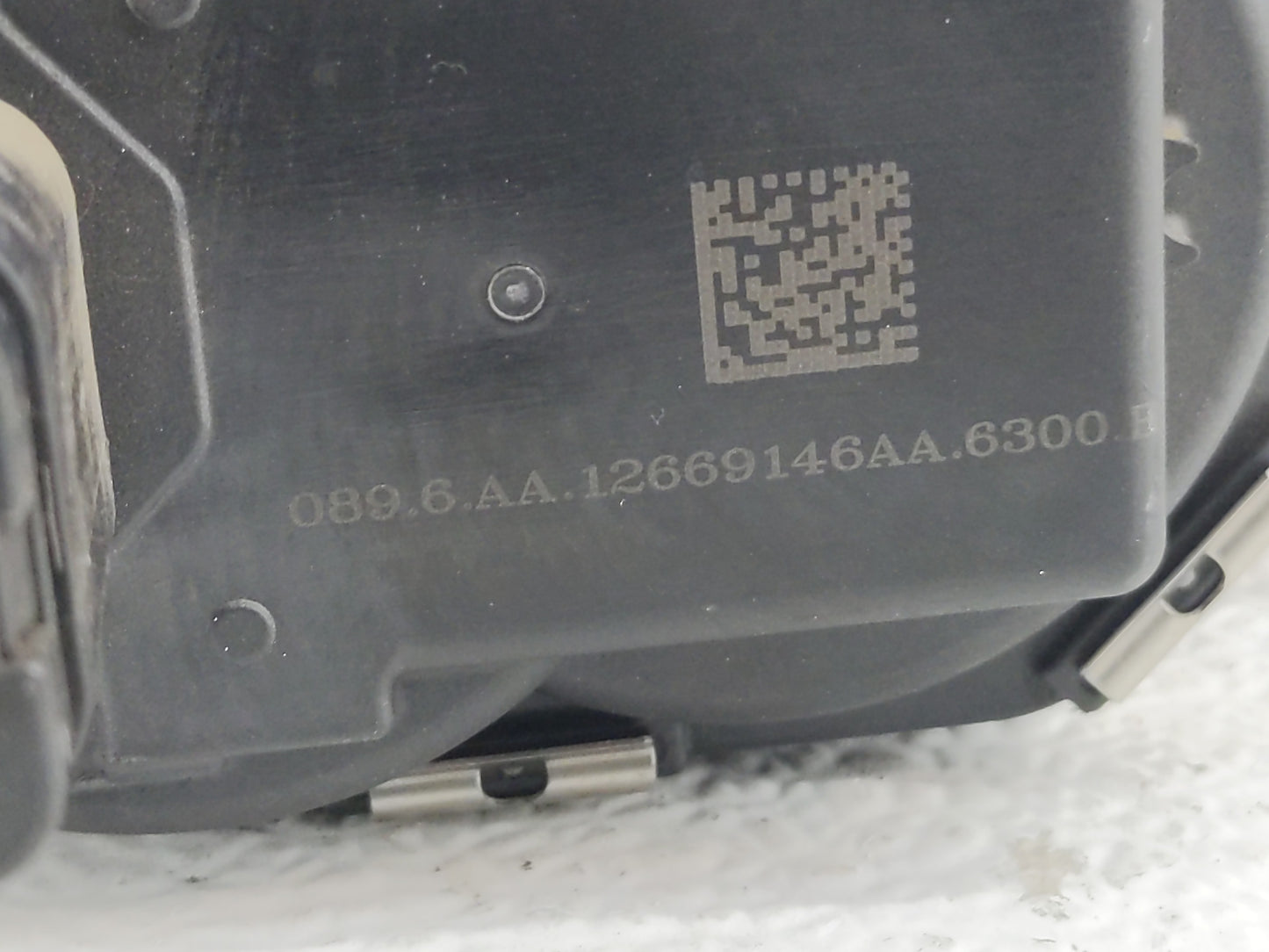 2016-2017 Chevrolet Equinox Throttle Body Fits Fits 2016 2017 OEM Used Auto Parts - Oemusedautoparts1.com