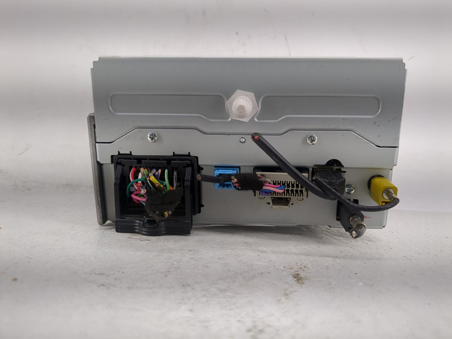 2016-2017 Chevrolet Equinox Radio AM FM Cd Player Receiver Replacement P/N:84064074 Fits Fits 2016 2017 OEM Used Auto Parts