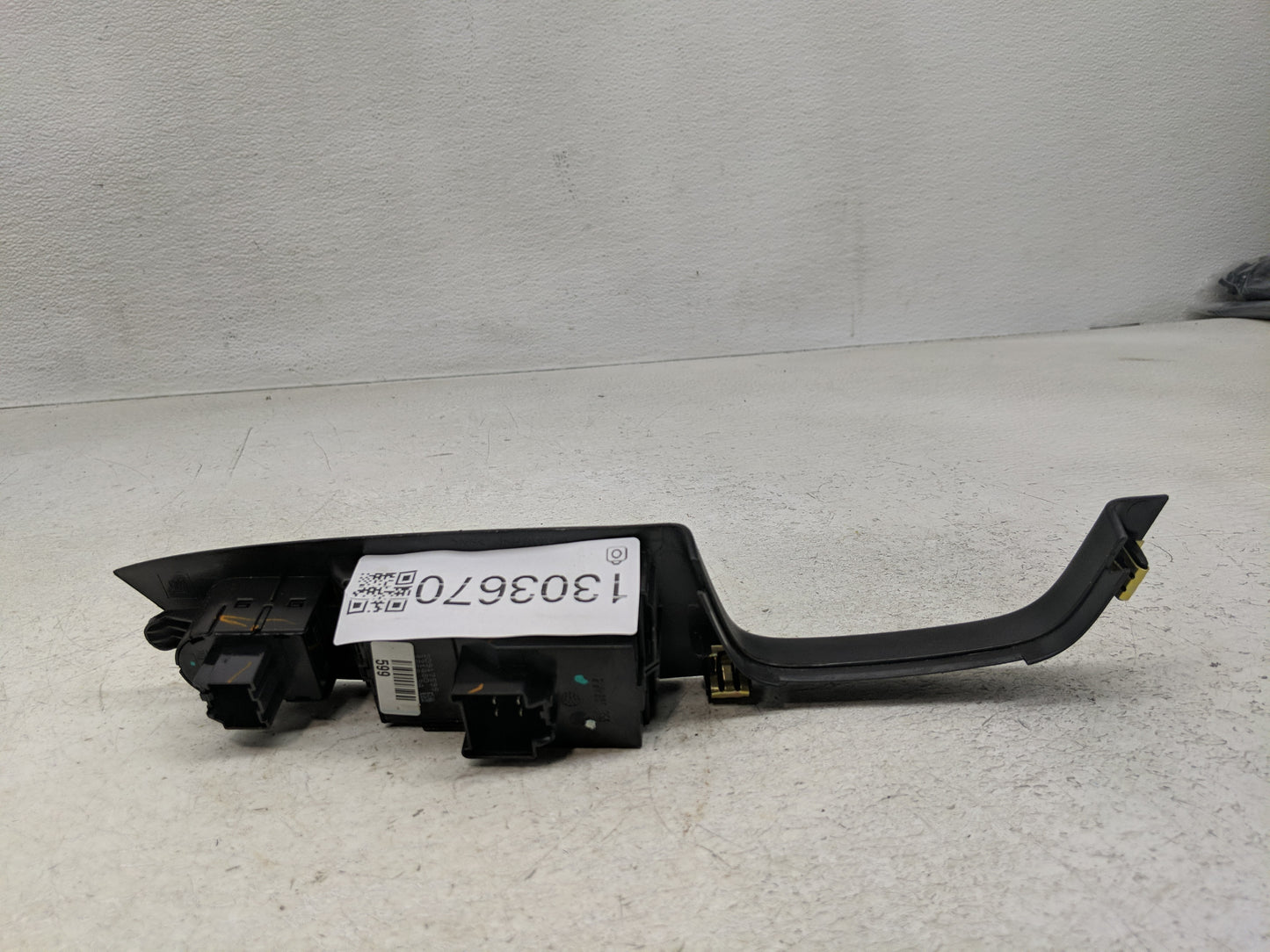 2010-2017 Chevrolet Equinox Master Power Window Switch Replacement Driver Side Left P/N:20917599 Fits OEM Used Auto Parts -