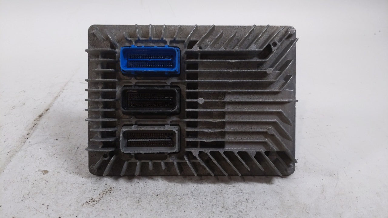 2017 Chevrolet Equinox PCM Engine Control Computer ECU ECM PCU OEM P/N:12666068 12667002, 12666070 Fits Fits 2018 2019 2020