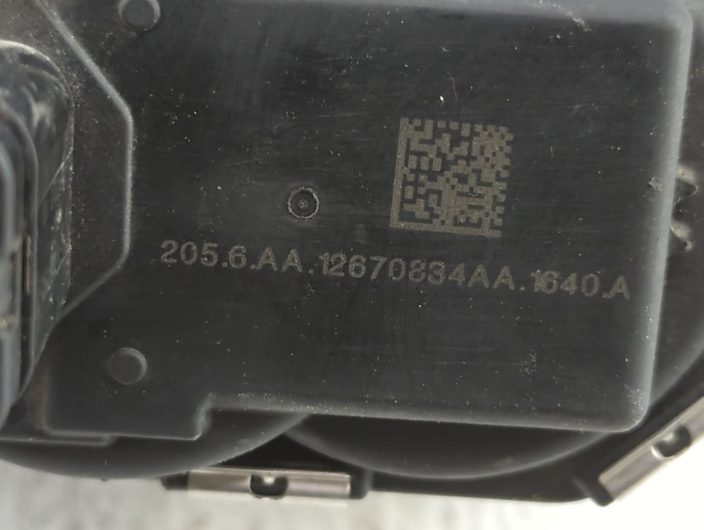 2016-2017 Chevrolet Equinox Throttle Body P/N:12632101CA 12669146AA, 12670834AA Fits Fits 2016 2017 OEM Used Auto Parts - Oe