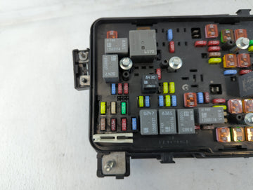 2016-2017 Chevrolet Equinox Fusebox Fuse Box Panel Relay Module Fits Fits 2016 2017 OEM Used Auto Parts