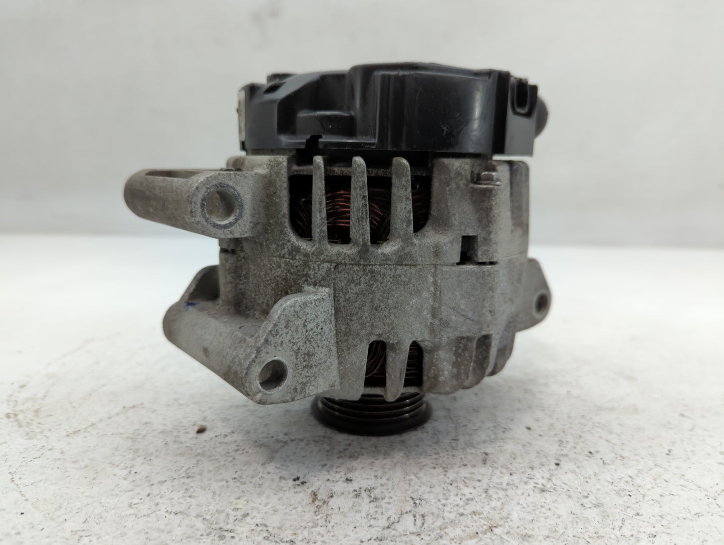 2010-2017 Chevrolet Equinox Alternator Replacement Generator Charging Assembly Engine OEM P/N:13512759 Fits OEM Used Auto Pa