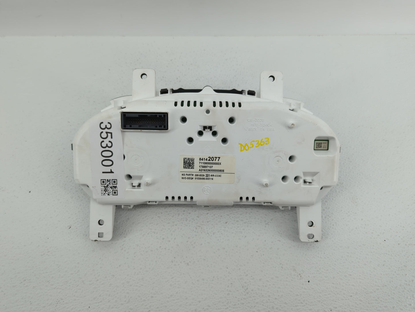 2017-2019 Chevrolet Impala Instrument Cluster Speedometer Gauges P/N:84332427 84142077 Fits Fits 2017 2018 2019 OEM Used Aut