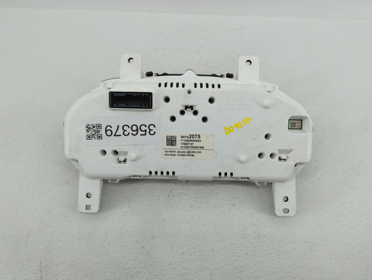 2017-2019 Chevrolet Impala Instrument Cluster Speedometer Gauges P/N:84142075 84174430 Fits Fits 2017 2018 2019 OEM Used Aut
