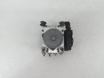 2017-2020 Chevrolet Impala ABS Pump Control Module Replacement P/N:84605919 84314306, 84020433 Fits Fits 2017 2018 2019 2020 OEM Used Auto Parts