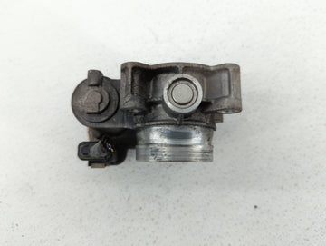 2016-2019 Chevrolet Malibu Throttle Body P/N:12671379AA Fits Fits 2016 2017 2018 2019 OEM Used Auto Parts
