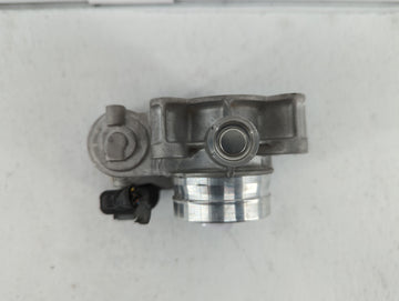 2016-2019 Chevrolet Malibu Throttle Body P/N:12671379AA Fits Fits 2016 2017 2018 2019 OEM Used Auto Parts