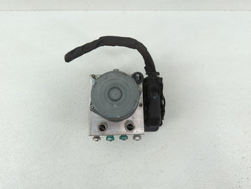 2017 Chevrolet Malibu ABS Pump Control Module Replacement P/N:84139390 A24T27-5242, 84139389, 065055768, 065055766, 84139399 Fits OEM Used Auto Parts