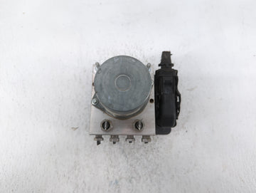 2017 Chevrolet Malibu ABS Pump Control Module Replacement P/N:84139390 A24T27-5242, 84139389, 065055768, 065055766, 84139399 Fits OEM Used Auto Parts
