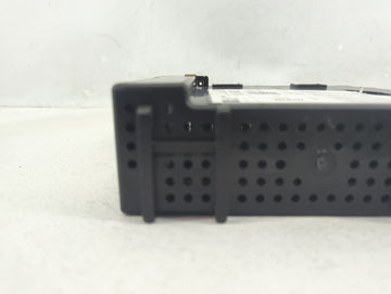 2017-2018 Chevrolet Silverado 1500 Radio AM FM Cd Player Receiver Replacement P/N:812425551 84102336 Fits Fits 2017 2018 2019 OEM Used Auto Parts