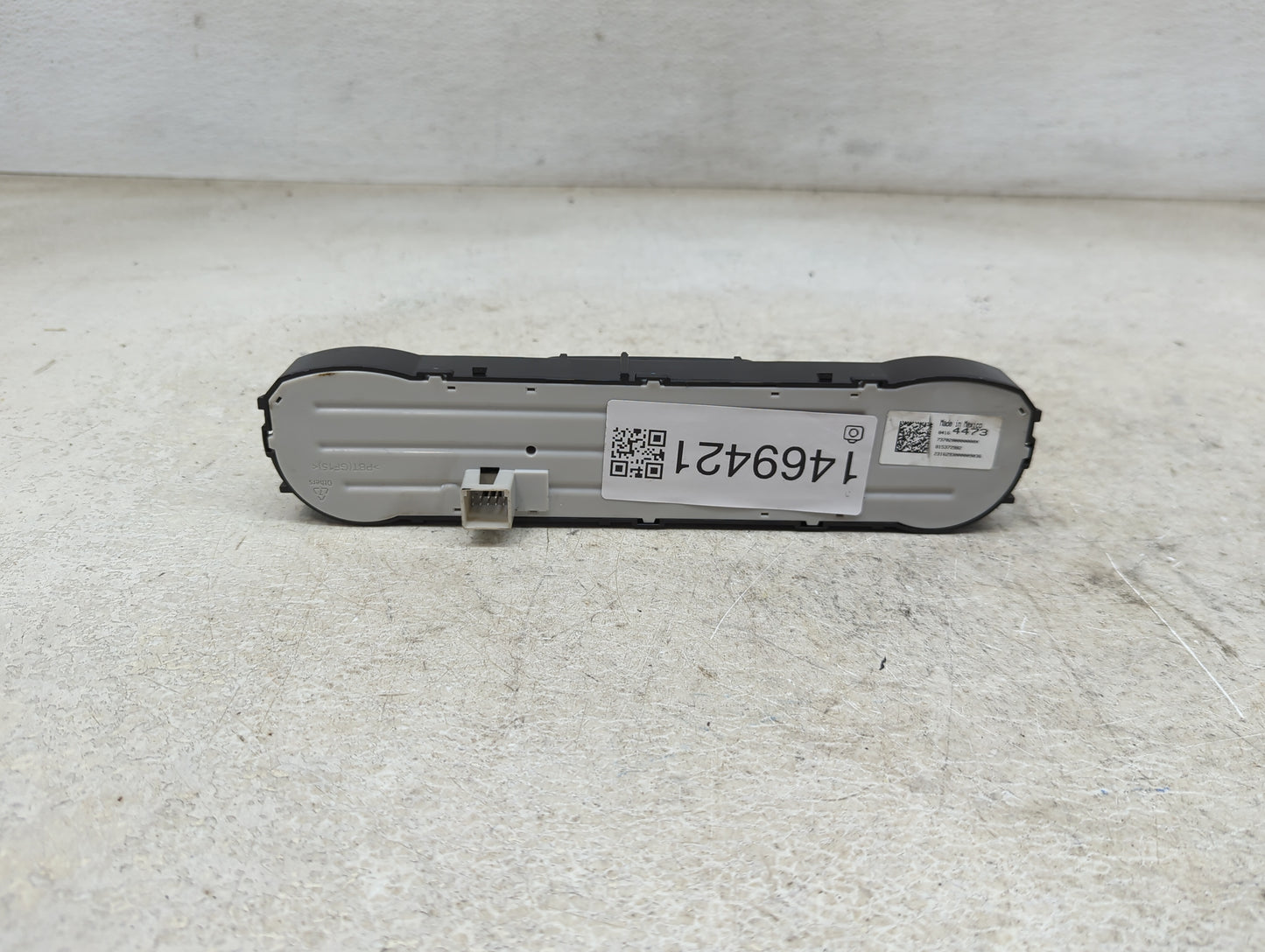2014-2018 Chevrolet Silverado 1500 Climate Control Module Temperature AC/Heater Replacement P/N:23162930000009036 815372982