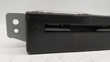 2015-2019 Chevrolet Silverado 1500 Radio AM FM Cd Player Receiver Replacement P/N:13594481 84016435 Fits OEM Used Auto Parts