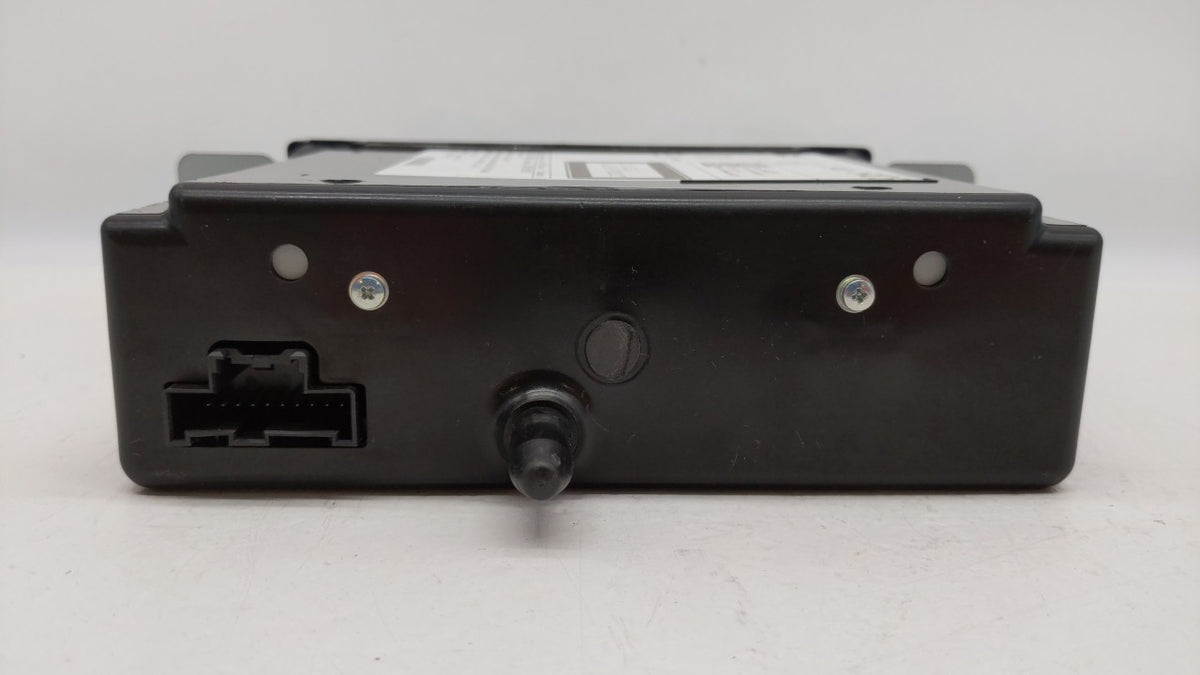 2015-2019 Chevrolet Silverado 1500 Am Fm Cd Player Radio Receiver 258238 - Oemusedautoparts1.com