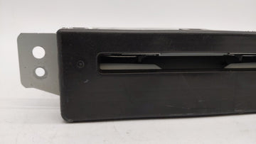 2015-2019 Chevrolet Silverado 1500 Radio AM FM Cd Player Receiver Replacement P/N:13594481 84016435 Fits OEM Used Auto Parts
