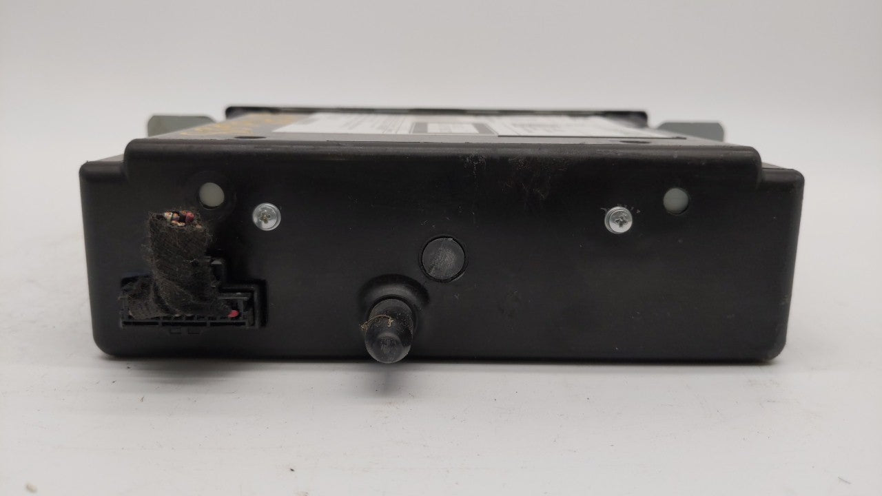 2015-2019 Chevrolet Silverado 1500 Radio AM FM Cd Player Receiver Replacement P/N:13594481 84016435 Fits OEM Used Auto Parts