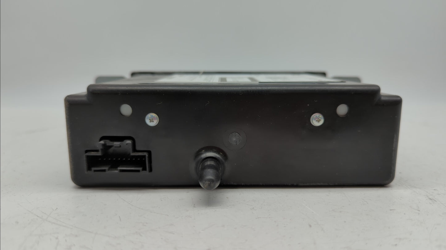 2015-2019 Chevrolet Silverado 1500 Radio AM FM Cd Player Receiver Replacement P/N:13594481 84016435 Fits OEM Used Auto Parts