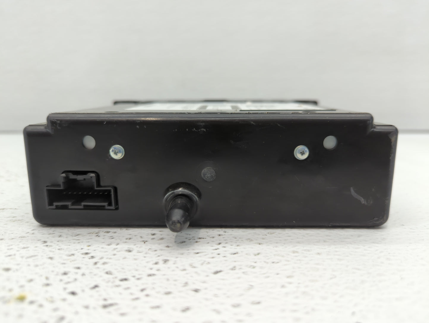 2017-2017 Chevrolet Silverado 1500 Am Fm Cd Player Radio Receiver - Oemusedautoparts1.com