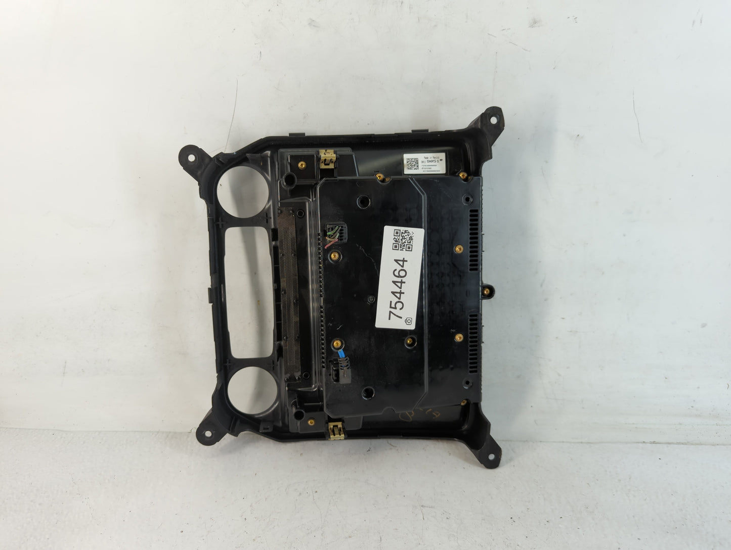 2017-2018 Chevrolet Silverado 1500 Am Fm Cd Player Radio Receiver - Oemusedautoparts1.com